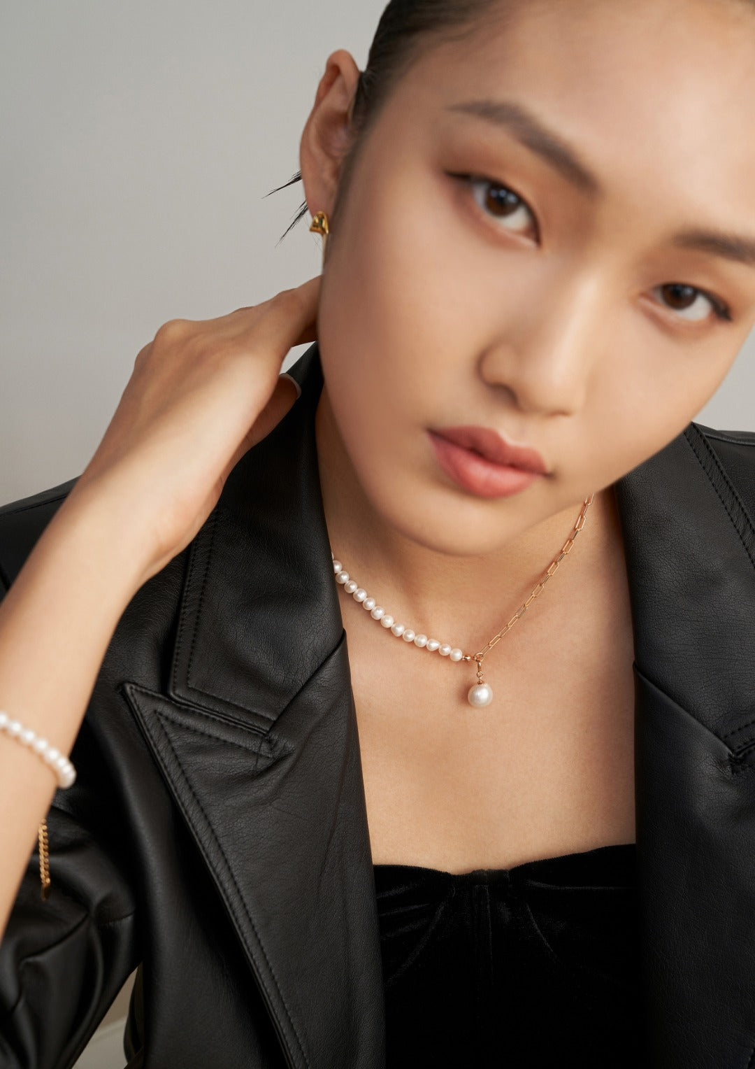 Pearl necklace D0228