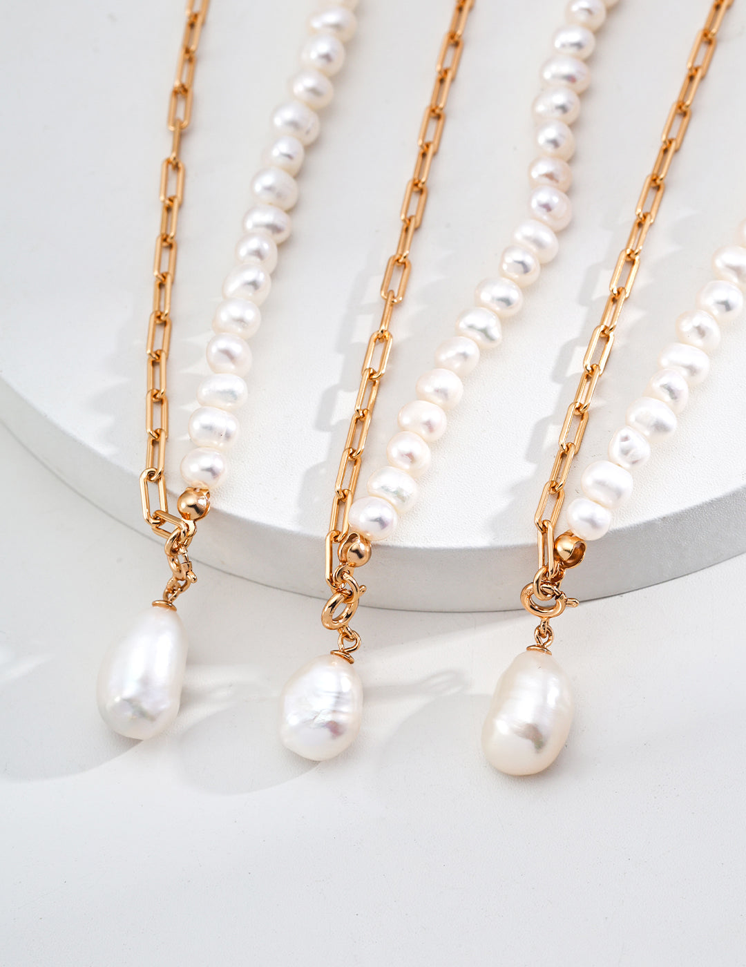 Pearl necklace D0228